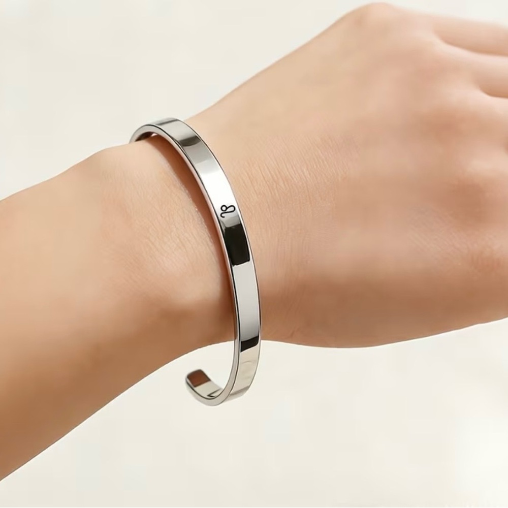 LEO Bracelet